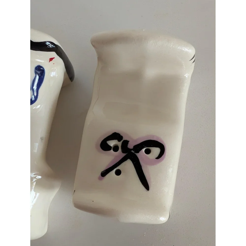 The Unbranded Brand vintage ceramic